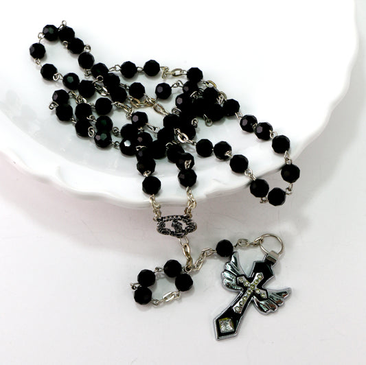 Ginette Reno - Chapelet avec billes noires, croix ornée 2 tons 309-1